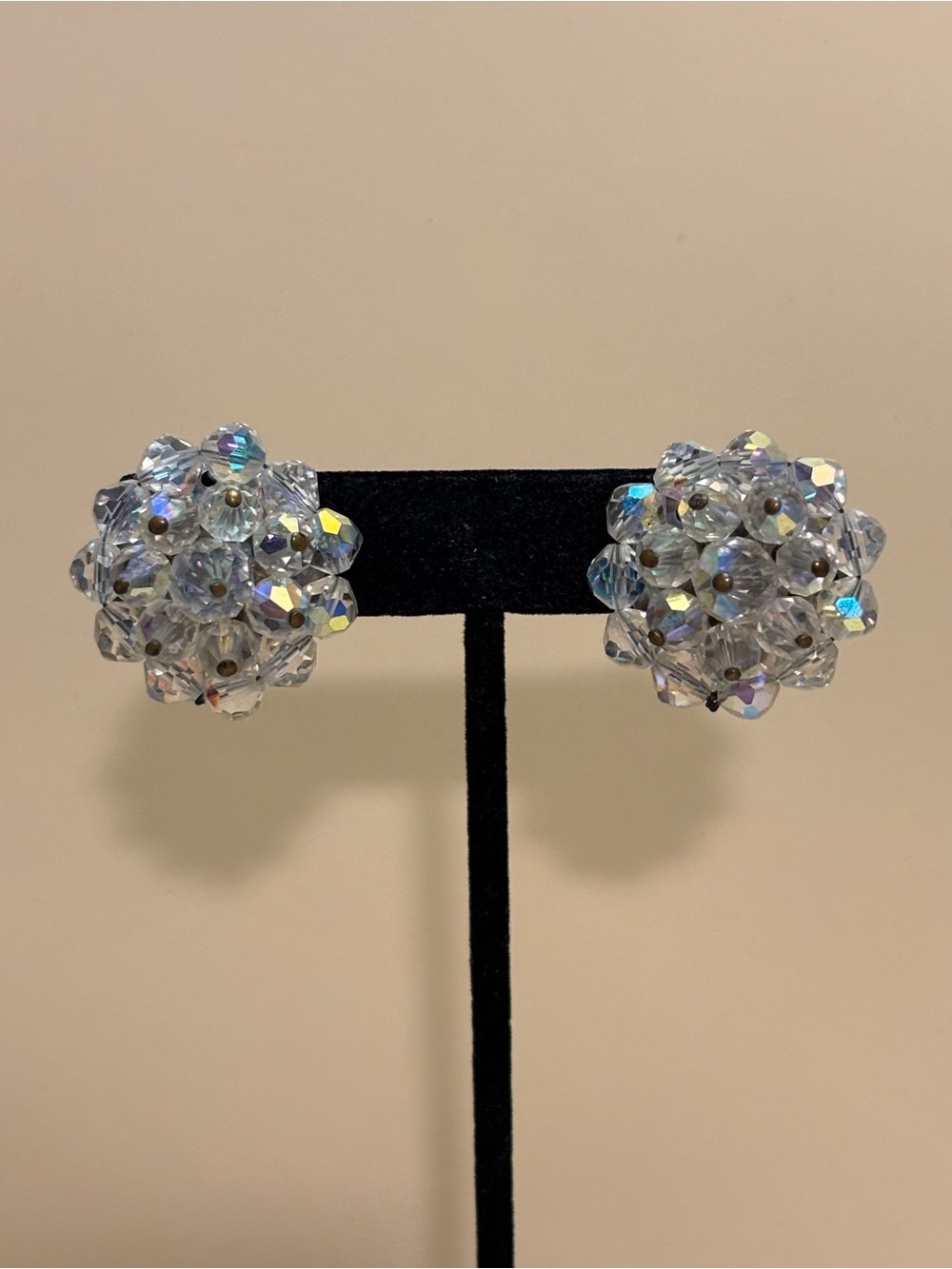 🌻Vintage Silver Tone AB Crystal Cluster Statement Clip Earrings 1”